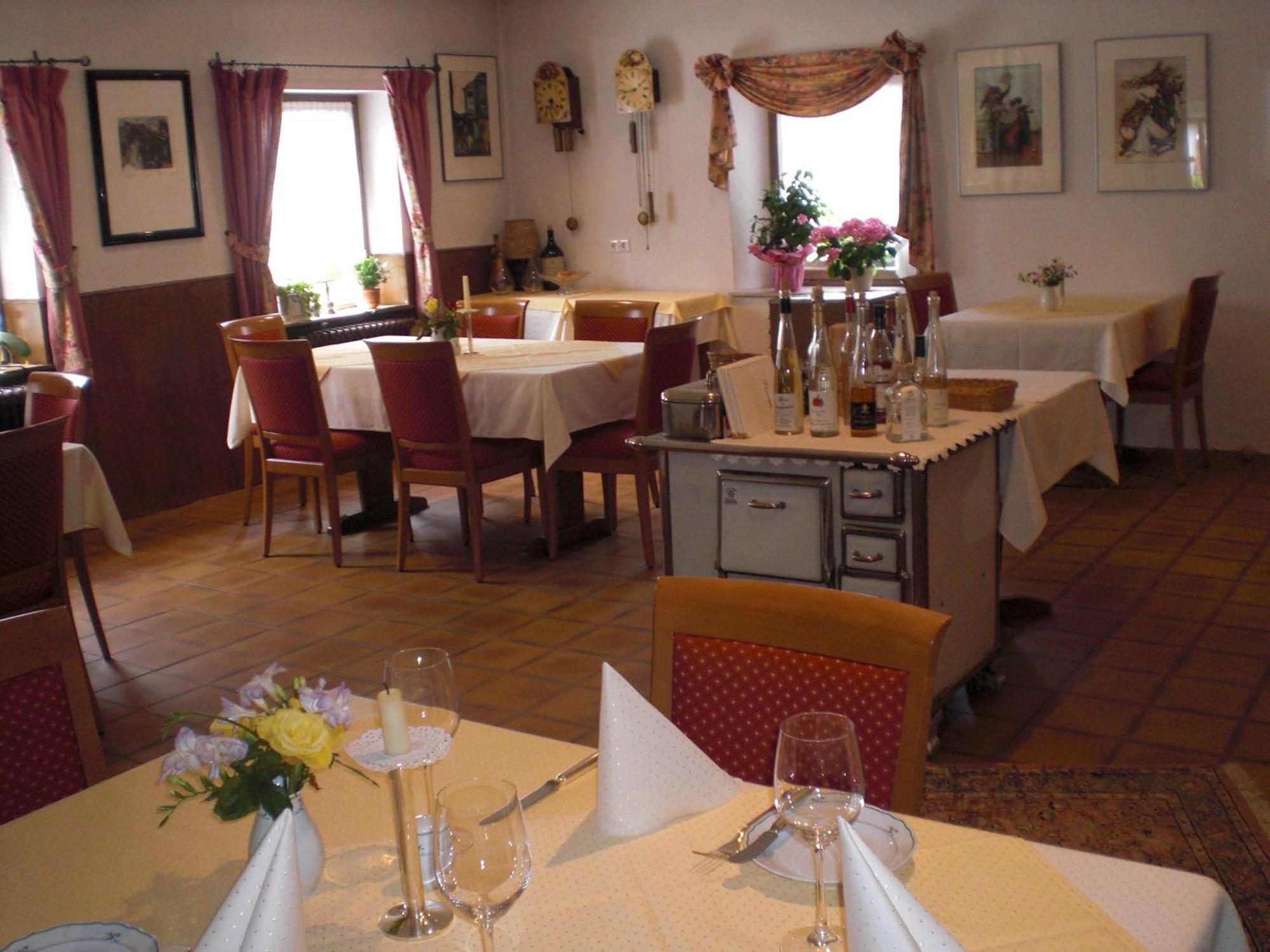 Gasthaus Zur Erle Simonswald Exterior photo
