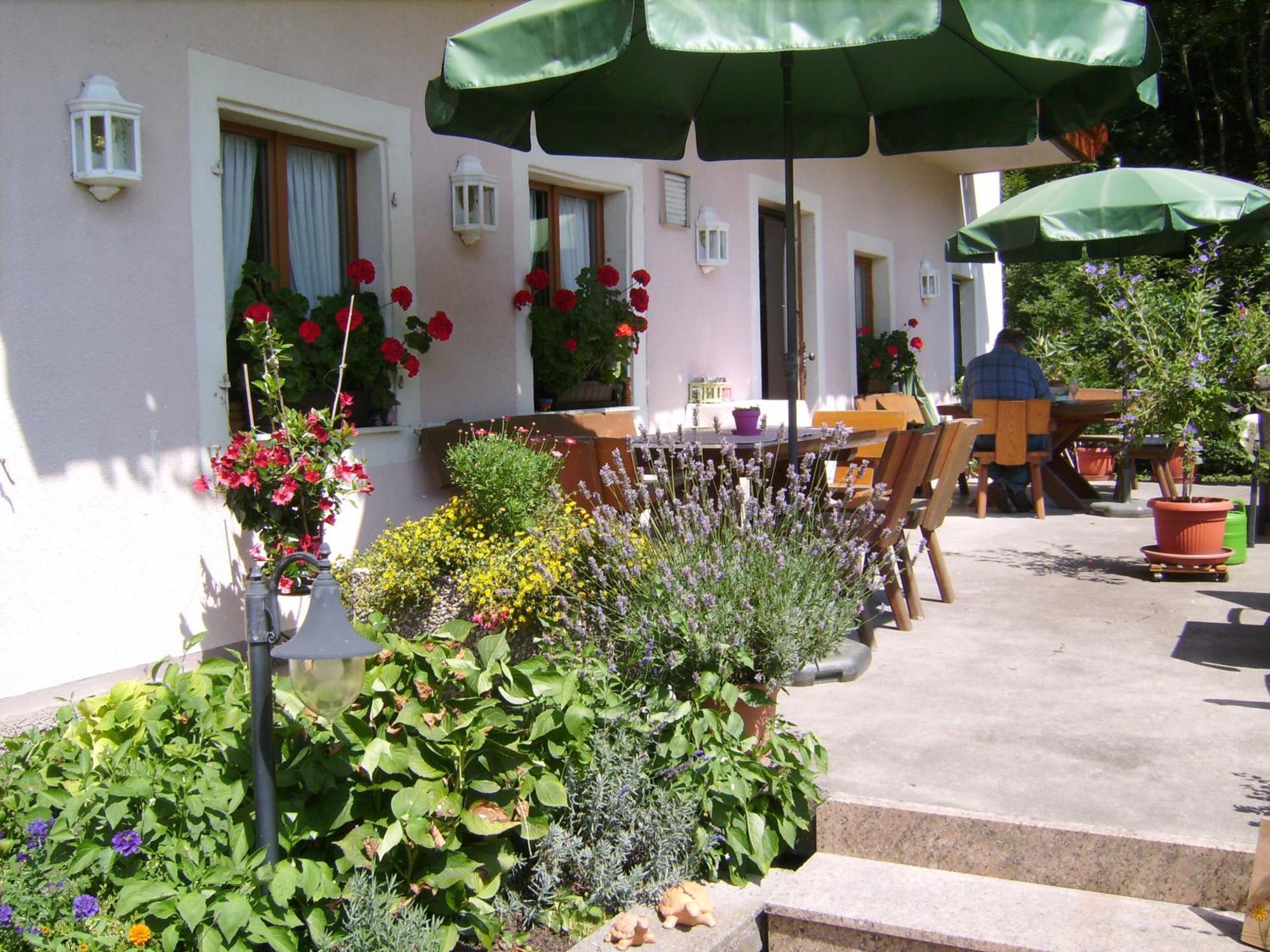 Gasthaus Zur Erle Simonswald Exterior photo