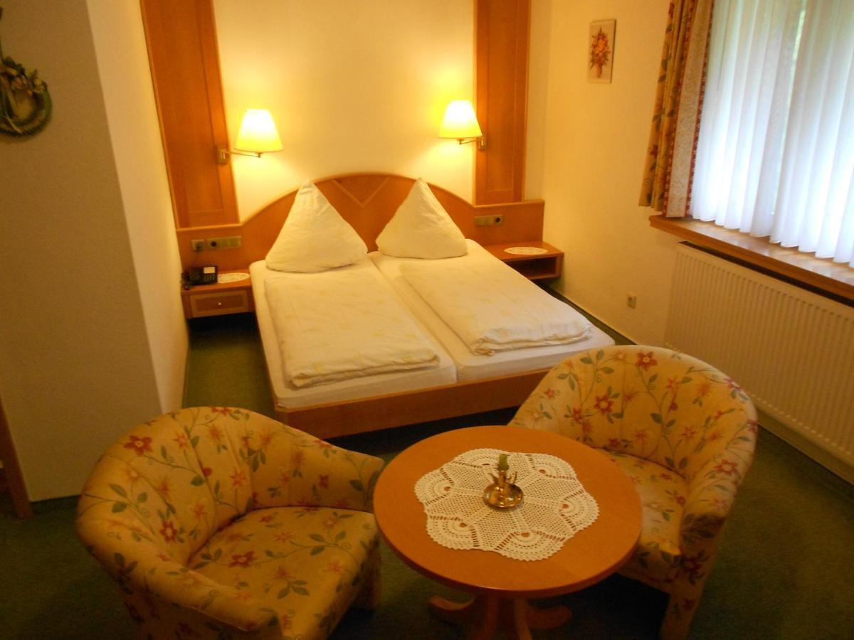 Gasthaus Zur Erle Simonswald Room photo